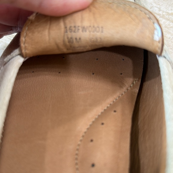 Tan size 10 moccasin - Picture 3 of 6
